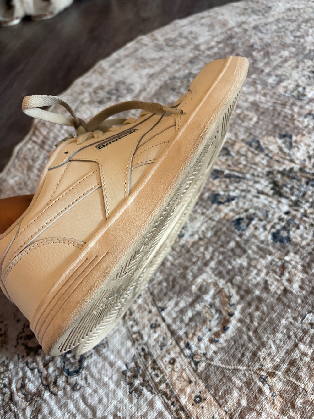 Reebok Womans Cream/Off-White Leather Sneakers - Picture 4 of 4